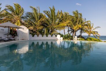 هتل Msambweni Beach House