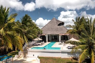 هتل Msambweni Beach House