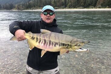 The Fraser River S Edge B&b Lodge