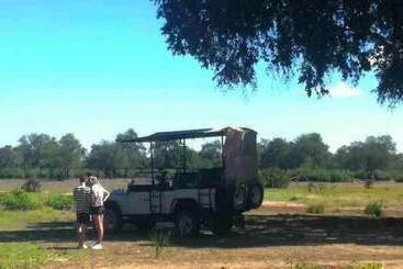 تختخواب و صبحانه Selous Adili Forest Camp