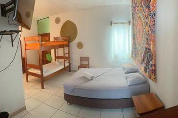 مسافرخانه Iguana Haus Iquitos
