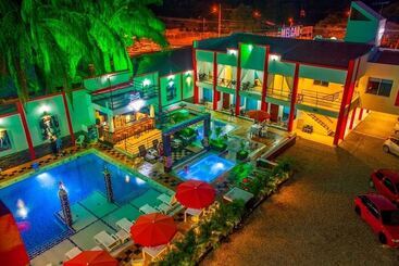 هتل Adults Only Bora Bora Beach