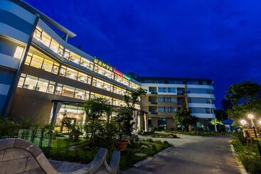 هتل Hamya Hotsprings And Resort