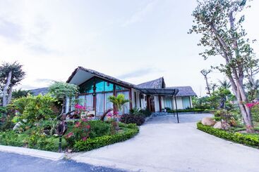 هتل Hamya Hotsprings And Resort