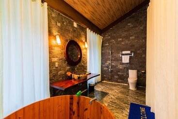 هتل Hamya Hotsprings And Resort