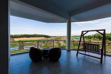 هتل Hamya Hotsprings And Resort