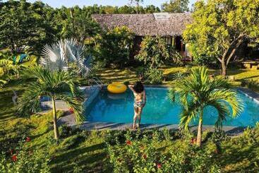 هتل Hamya Hotsprings And Resort