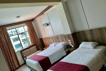 هتل House Center