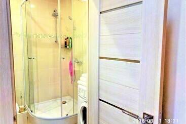 هتل Kakdoma Apartment Suhanovskaya 5