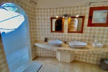 هتل La Belle Etoile & Spa