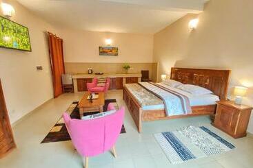 هتل La Belle Etoile & Spa