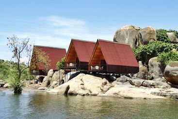 هتل Rocky Bay Resort & Camping