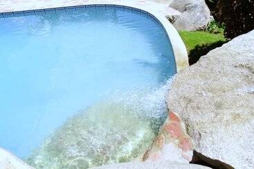 هتل Rocky Bay Resort & Camping