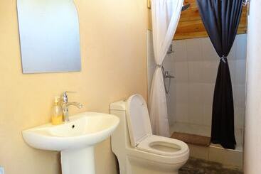 هتل Rocky Bay Resort & Camping