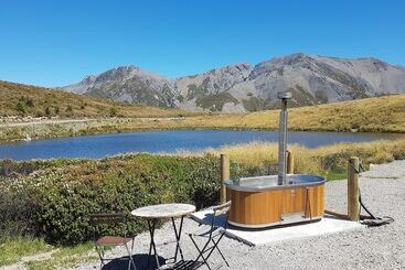 Lake Stella Mountain Huts