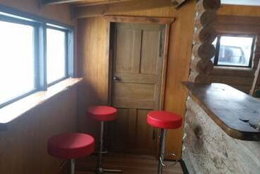 Lake Stella Mountain Huts