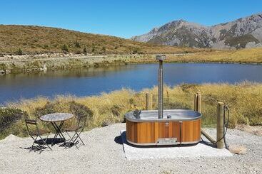 Lake Stella Mountain Huts
