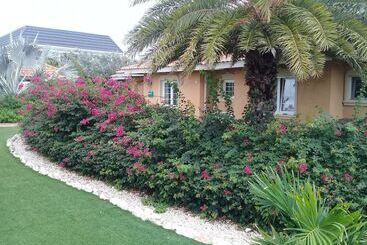 پانسیون Bouganville B&b