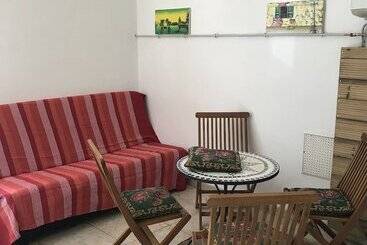 پانسیون L Escale Royale