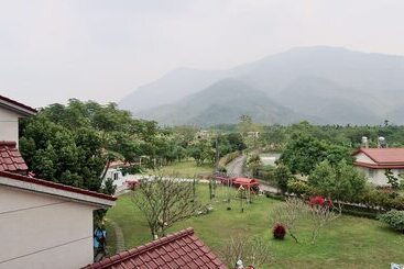 تختخواب و صبحانه Pingtung Happiness Garden