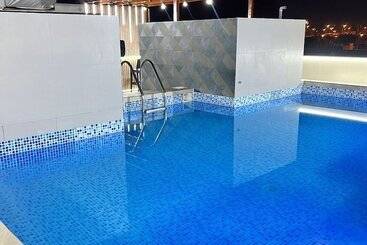G Boss Hotel Sur