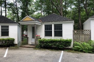 Hanscom S Motel And Cottages
