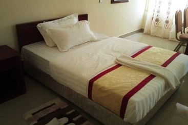 هتل Akagera Resort And Country Club