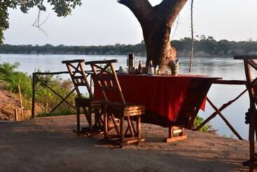 هتل Kituri Selous Camps