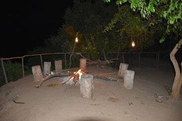 هتل Kituri Selous Camps