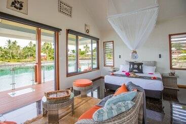 هتل La Dolce Vita Holiday Villas