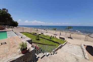 هتل Lakeside