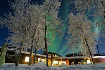 هتل Máttaráhkká Northern Light Lodge