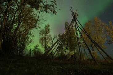 هتل Máttaráhkká Northern Light Lodge