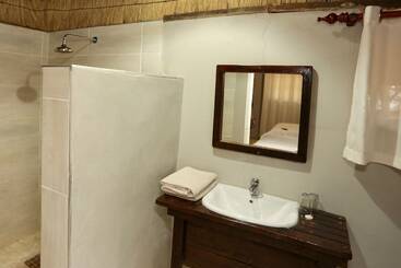 هتل Rainbow River Lodge