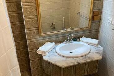 هتل Rock City Resort