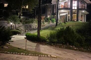 هتل Rock City Resort