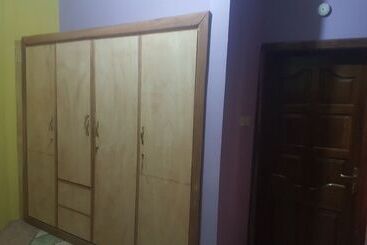 هتل Yelsking Royal Lodge
