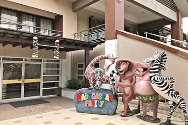 Quezon Premier Hotel Candelaria