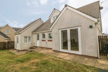 茅舍 5 Cae Derwydd