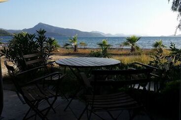 تختخواب و صبحانه Angora Motel & Camping & Restaurant