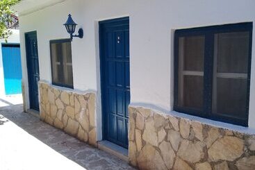 تختخواب و صبحانه Angora Motel & Camping & Restaurant