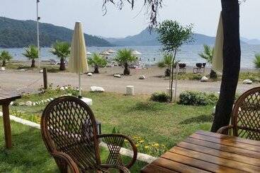 تختخواب و صبحانه Angora Motel & Camping & Restaurant