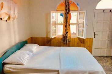 تختخواب و صبحانه Angora Motel & Camping & Restaurant