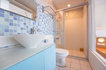 تختخواب و صبحانه Herman Hostel