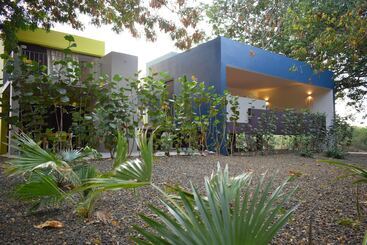 هتل آپارتمان Bohemi Villas