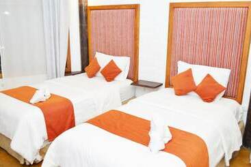 هتل Amuntai Rainforest Lodge