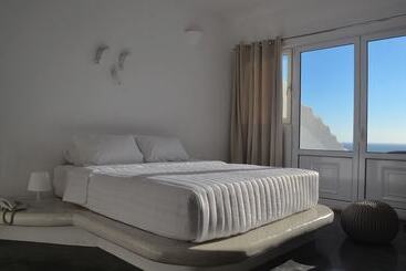 هتل Golden Beach Resort Anafi
