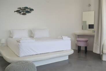 هتل Golden Beach Resort Anafi