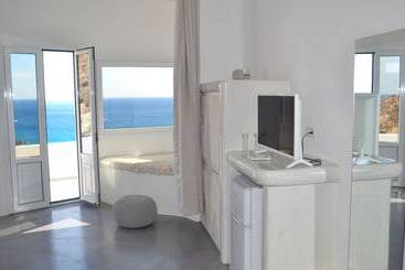 هتل Golden Beach Resort Anafi