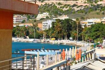 Grand Hotel Loutraki